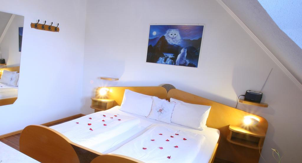 Pension Weber Jennersdorf ภายนอก รูปภาพ